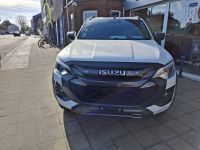 ISUZU D-MAX V-CROSS 4WD AT